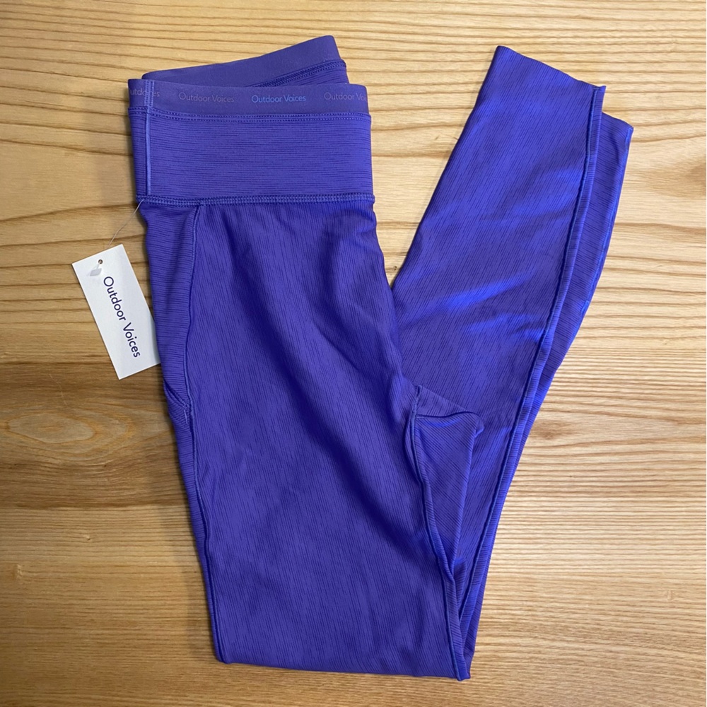 NWT OUTDOOR VOICES purple leggings - size SMALL